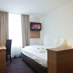 Cristal Hotel München
