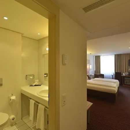 Cristal 4* ميونيخ