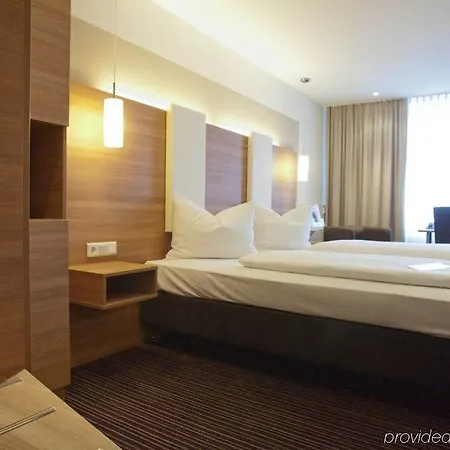 Cristal Hotel München