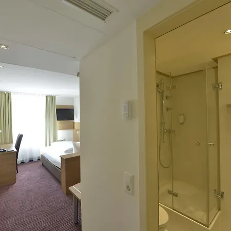 ホテル クリスタル 4*