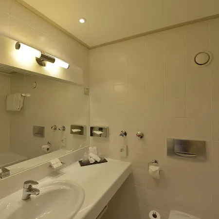 Cristal 4* Monachium